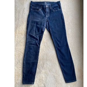 GAP size 27 legging jeans